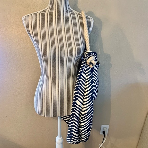 NWT Hat Attack Huge Tote Bag Buji Baja line Navy Blue White Striped Pattern New - Picture 3 of 16